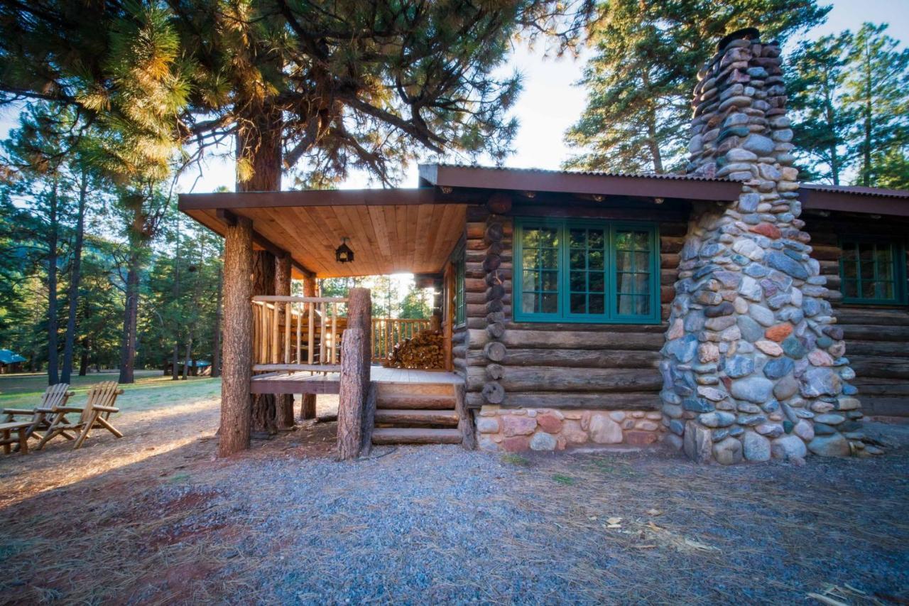 Corkins Lodge Chama エクステリア 写真