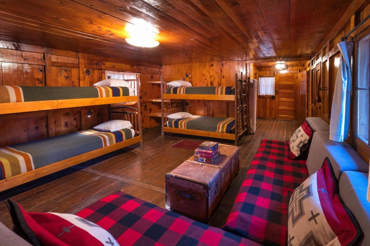 Corkins Lodge Chama エクステリア 写真