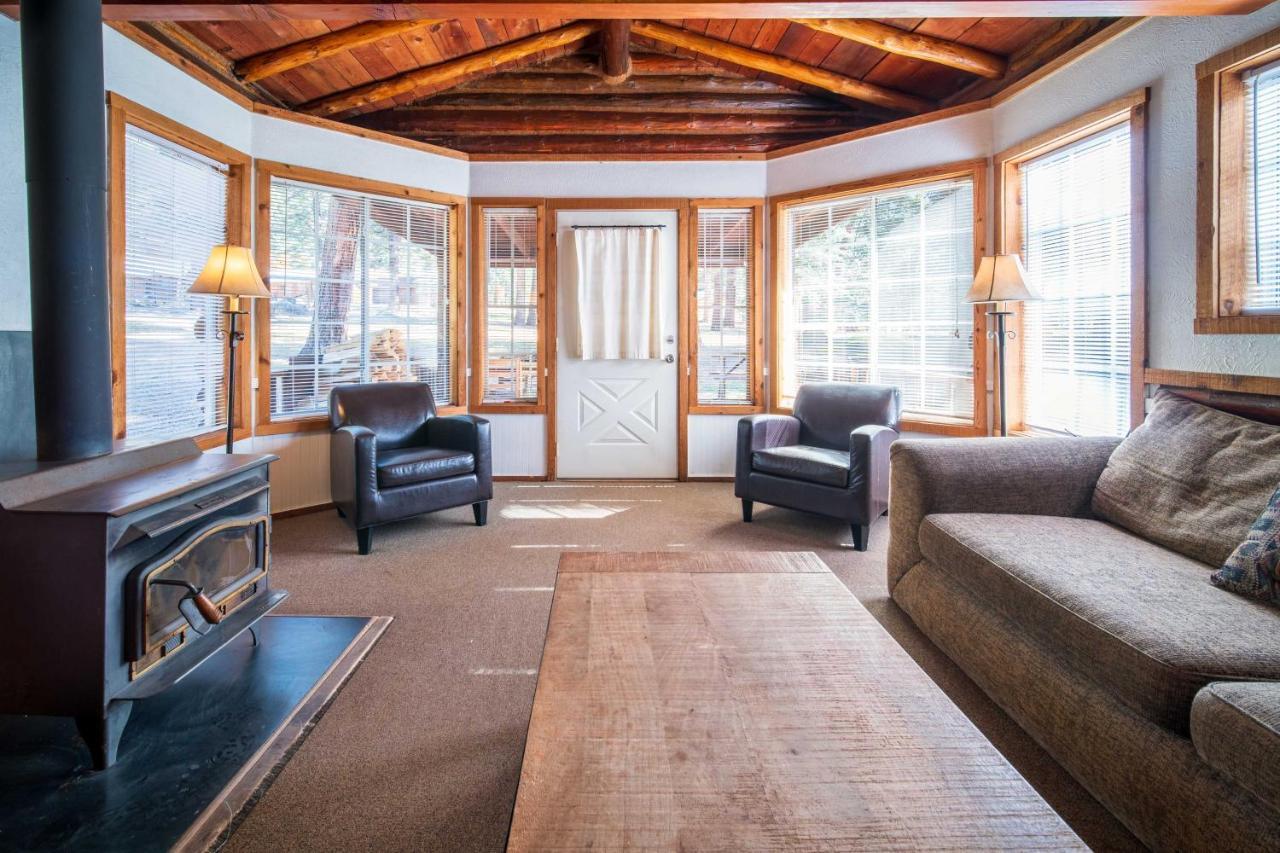 Corkins Lodge Chama エクステリア 写真