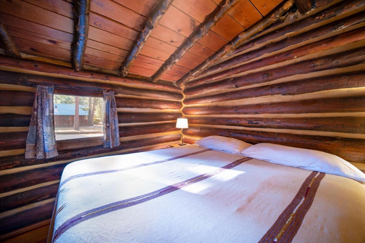 Corkins Lodge Chama エクステリア 写真