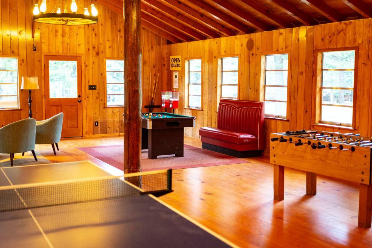 Corkins Lodge Chama エクステリア 写真